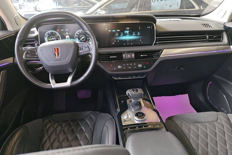 Used Hongqi HS5 2019 2.0T Smart Connect Flagship All-Wheel-Drive Version Center Console