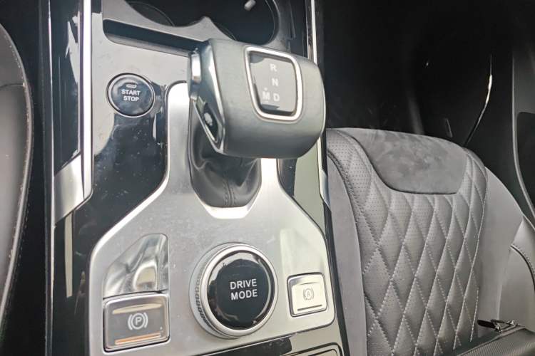 Used Hongqi HS5 2019 2.0T Smart Connect Flagship Edition Gear Lever