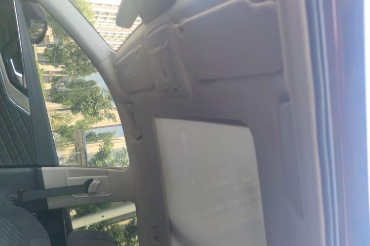 Used Hongqi HS5 2019 2.0T Smart Connect Flagship All-Wheel-Drive Version Headliner