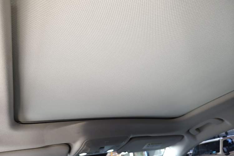 Used Hongqi HS5 2019 2.0T Smart Connect Flagship All-Wheel-Drive Version Headliner