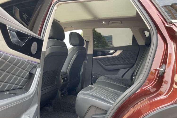 Used Hongqi HS5 2019 2.0T Smart Connect Flagship All-Wheel-Drive Version Interior 10