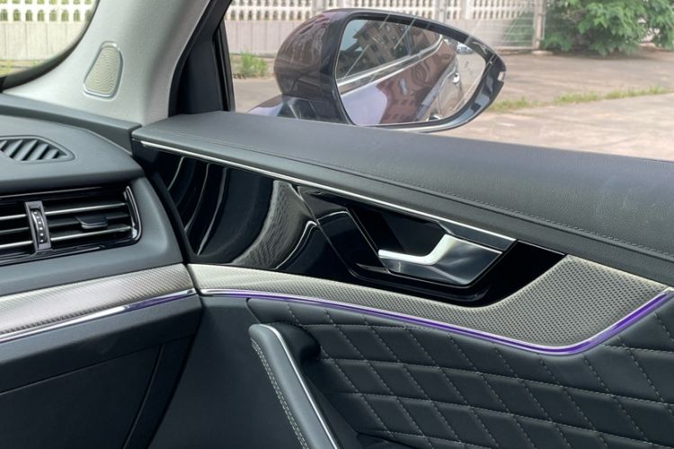 Used Hongqi HS5 2019 2.0T Smart Connect Flagship All-Wheel-Drive Version Interior 13