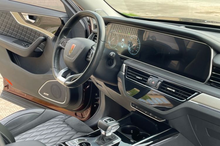 Used Hongqi HS5 2019 2.0T Smart Connect Flagship All-Wheel-Drive Version Interior 4