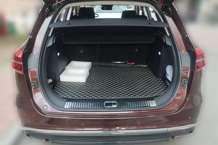 Used Hongqi HS5 2019 2.0T Smart Connect Flagship All-Wheel-Drive Version Trunk