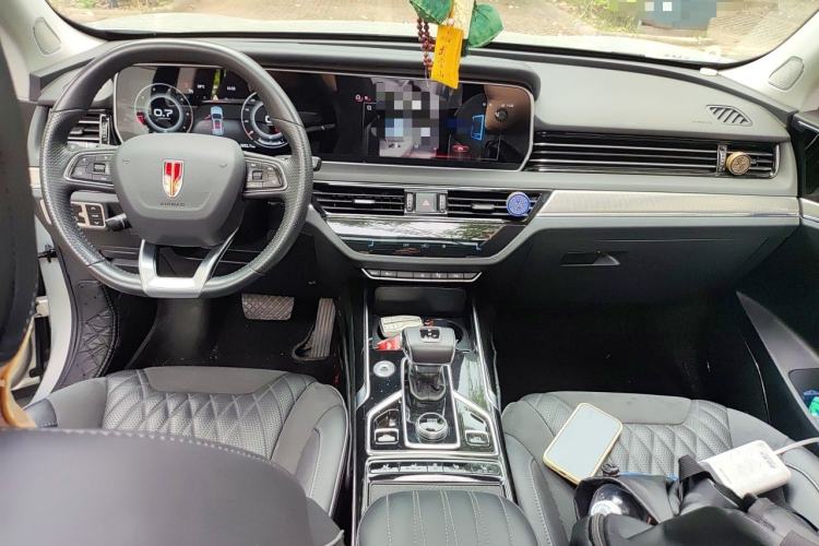 Used Hongqi HS5 2019 2.0T Smart Connect Flagship All-Wheel-Drive Version Center Console