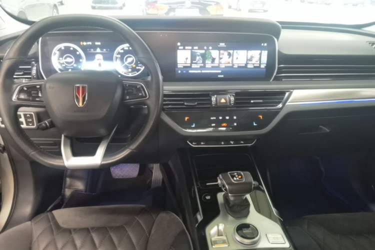 Used Hongqi HS5 2019 2.0T Smart Connect Flagship Edition Center Console