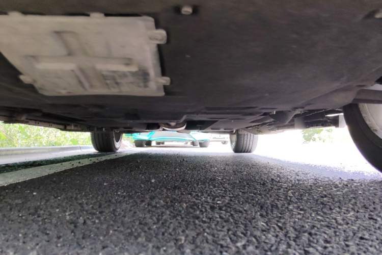 Used Hongqi HS5 2019 2.0T Smart Connect Flagship All-Wheel-Drive Version Chassis Front