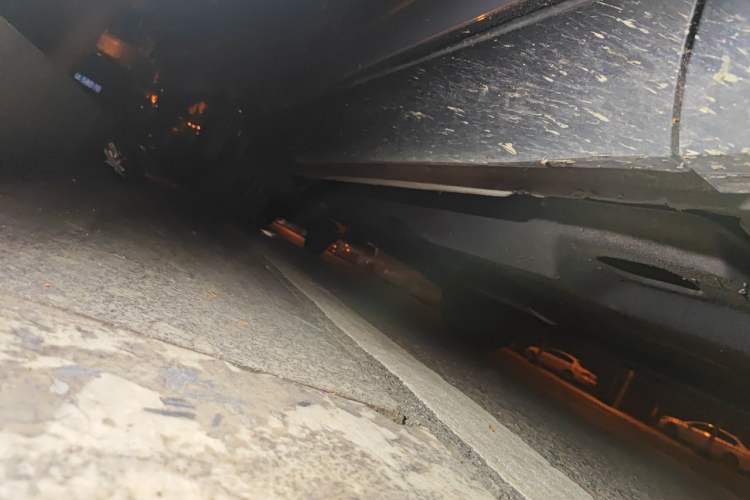 Used Hongqi HS5 2019 2.0T Smart Connect Flagship Edition Chassis Front Right