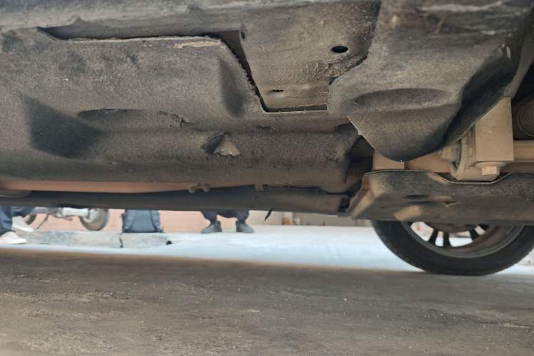 Used Hongqi HS5 2019 2.0T Smart Connect Flagship All-Wheel-Drive Version Chassis Front Right