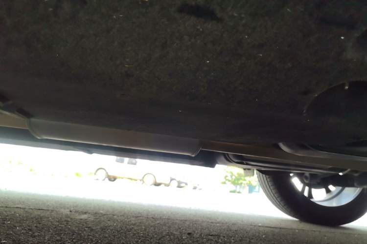 Used Hongqi HS5 2019 2.0T Smart Connect Flagship All-Wheel-Drive Version Chassis Rear