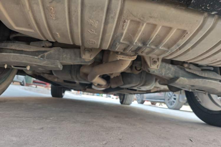 Used Hongqi HS5 2019 2.0T Smart Connect Flagship All-Wheel-Drive Version Chassis Rear