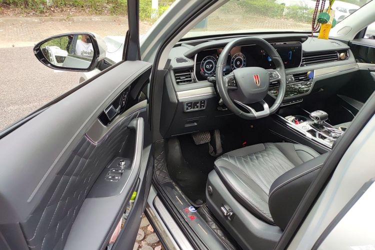 Used Hongqi HS5 2019 2.0T Smart Connect Flagship All-Wheel-Drive Version Driver Seat