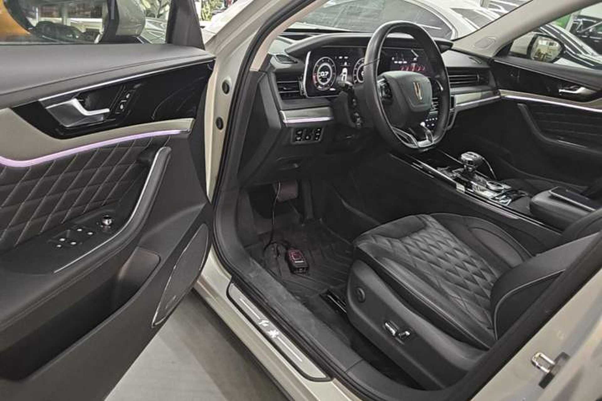 Used Hongqi HS5 2019 2.0T Smart Connect Flagship All-Wheel-Drive Version Driver Seat