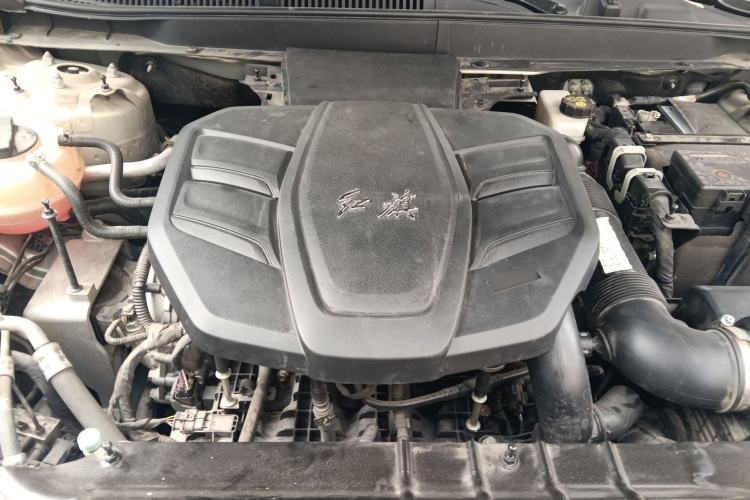 Used Hongqi HS5 2019 2.0T Smart Connect Flagship All-Wheel-Drive Version Engine Bay