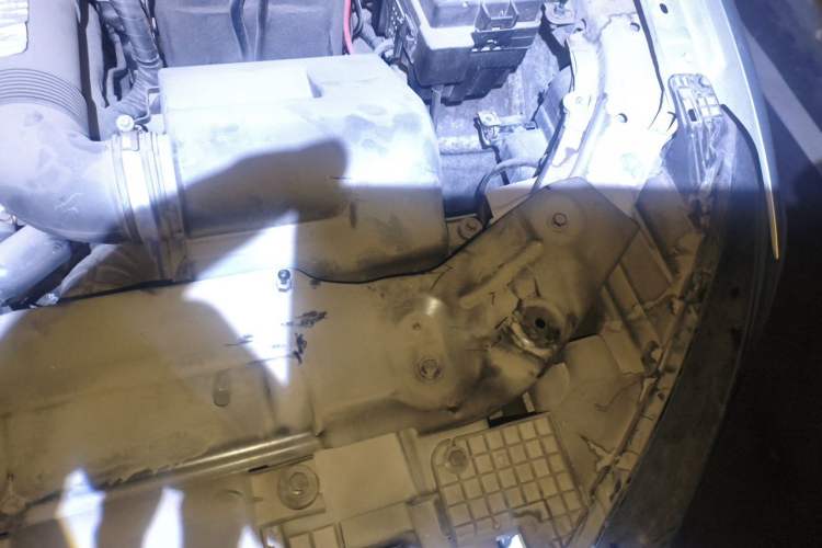 Used Hongqi HS5 2019 2.0T Smart Connect Flagship Edition Engine Bay Left