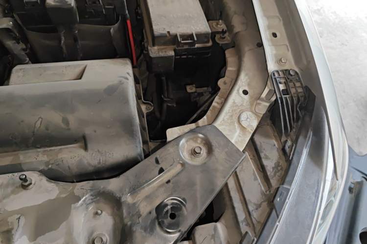 Used Hongqi HS5 2019 2.0T Smart Connect Flagship Edition Engine Bay Left
