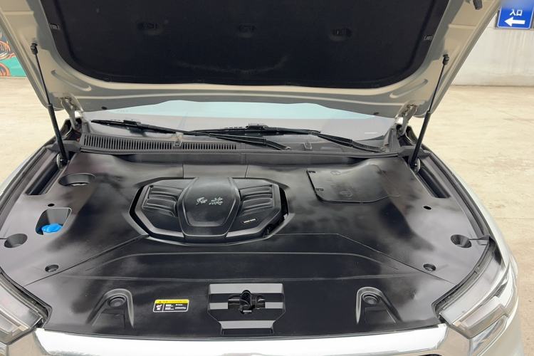 Used Hongqi HS5 2019 2.0T Smart Connect Flagship Edition Engine Bay