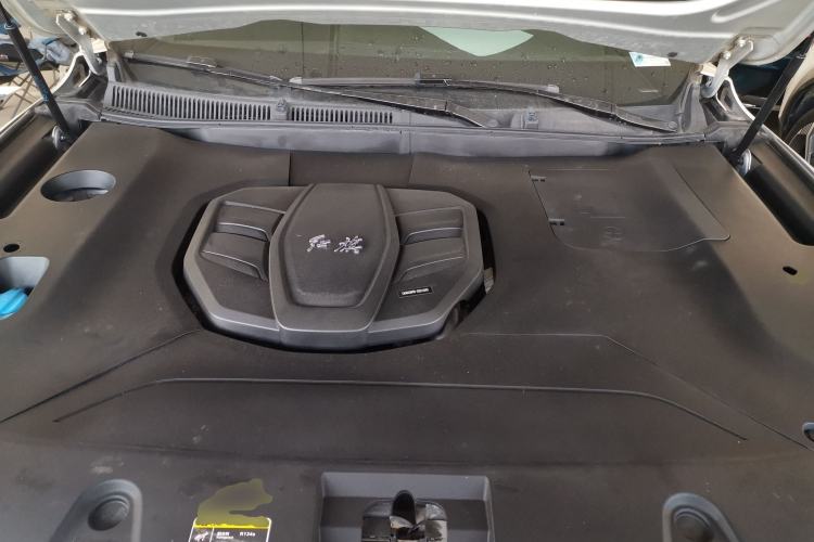 Used Hongqi HS5 2019 2.0T Smart Connect Flagship Edition Engine Bay