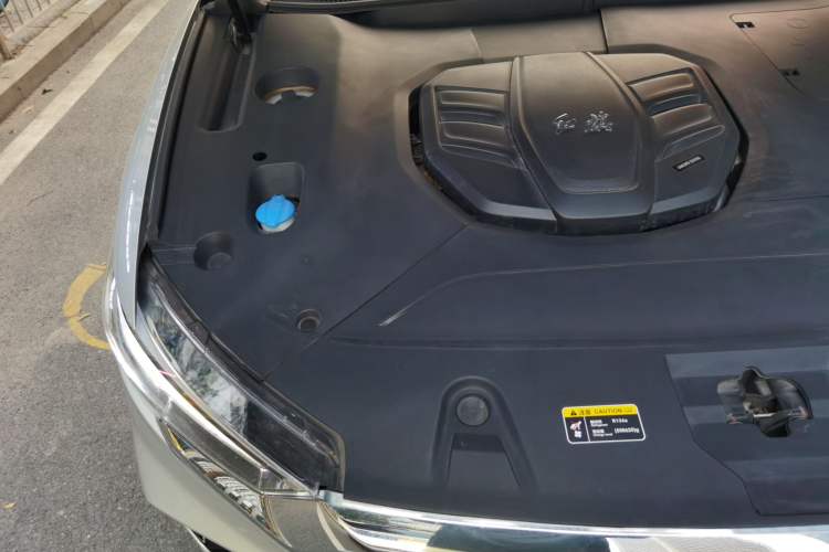 Used Hongqi HS5 2019 2.0T Smart Connect Flagship Edition Engine Bay Right