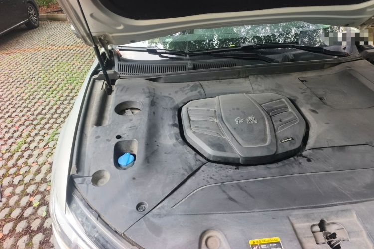 Used Hongqi HS5 2019 2.0T Smart Connect Flagship Edition Engine Bay Right