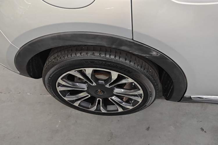 Used Hongqi HS5 2019 2.0T Smart Connect Flagship All-Wheel-Drive Version Exterior 5