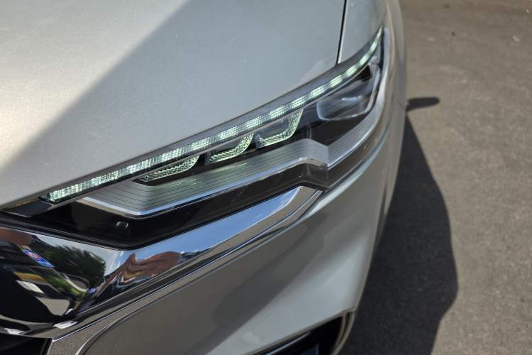 Used Hongqi HS5 2019 2.0T Smart Connect Flagship All-Wheel-Drive Version Exterior 7