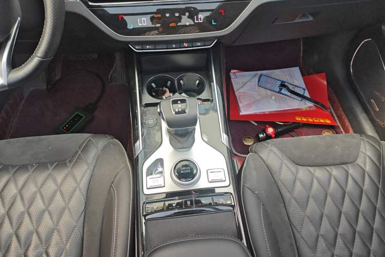 Used Hongqi HS5 2019 2.0T Smart Connect Flagship Edition Gear Lever