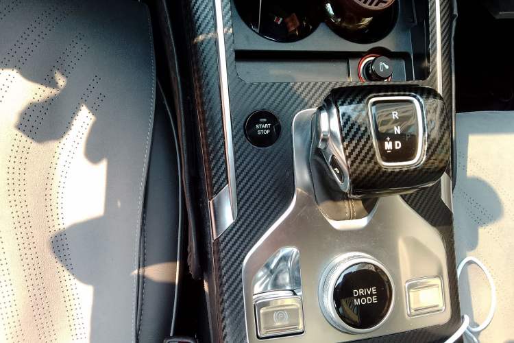 Used Hongqi HS5 2019 2.0T Smart Connect Flagship All-Wheel-Drive Version Gear Lever