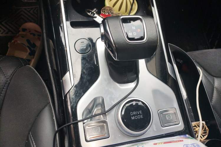 Used Hongqi HS5 2019 2.0T Smart Connect Flagship All-Wheel-Drive Version Gear Lever