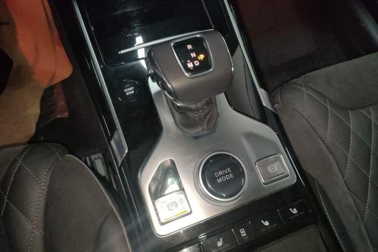 Used Hongqi HS5 2019 2.0T Smart Connect Flagship Edition Gear Lever