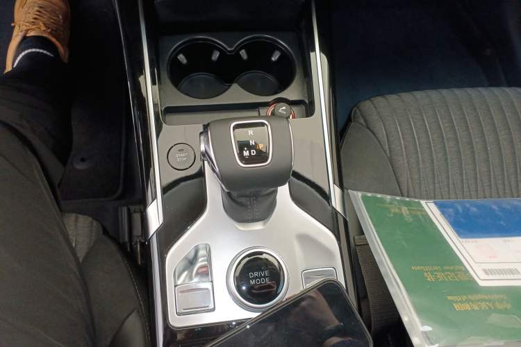 Used Hongqi HS5 2019 2.0T Smart Connect Flagship Edition Gear Lever