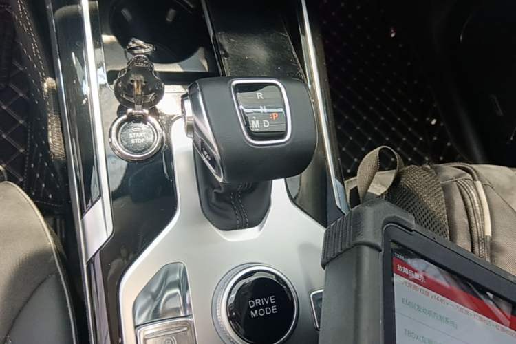 Used Hongqi HS5 2019 2.0T Smart Connect Flagship Edition Gear Lever