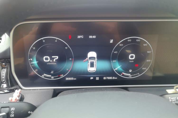 Used Hongqi HS5 2019 2.0T Smart Connect Flagship All-Wheel-Drive Version Instrument Cluster