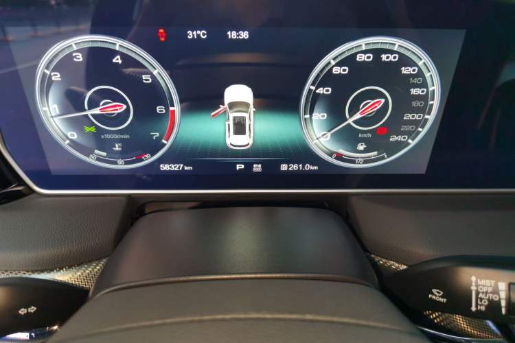 Used Hongqi HS5 2019 2.0T Smart Connect Flagship Edition Instrument Cluster