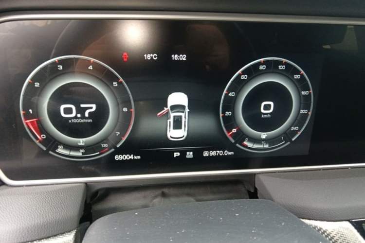 Used Hongqi HS5 2019 2.0T Smart Connect Flagship Edition Instrument Cluster
