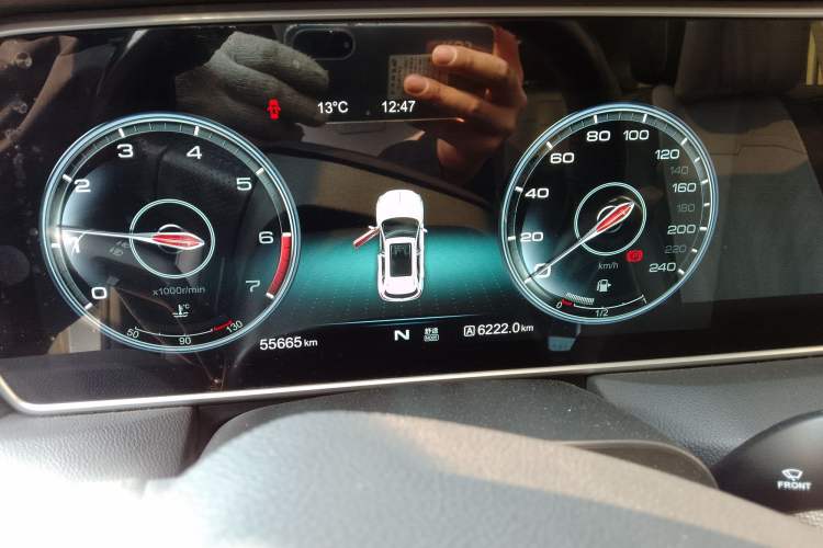 Used Hongqi HS5 2019 2.0T Smart Connect Flagship All-Wheel-Drive Version Instrument Cluster