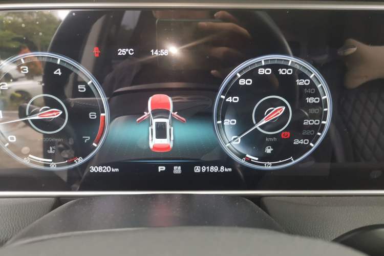 Used Hongqi HS5 2019 2.0T Smart Connect Flagship Edition Instrument Cluster