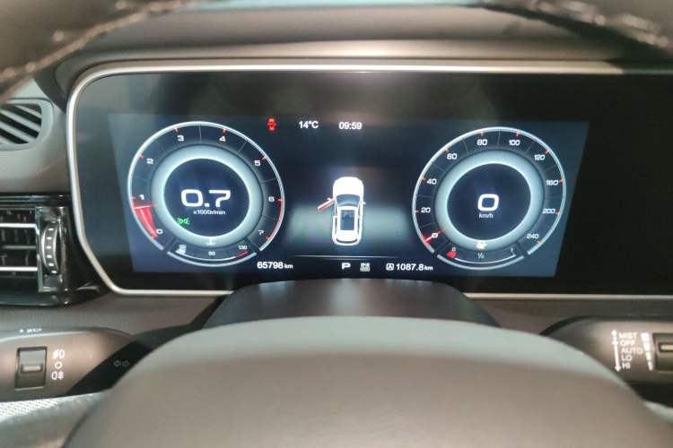 Used Hongqi HS5 2019 2.0T Smart Connect Flagship All-Wheel-Drive Version Instrument Cluster