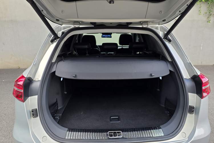 Used Hongqi HS5 2019 2.0T Smart Connect Flagship All-Wheel-Drive Version Interior 11