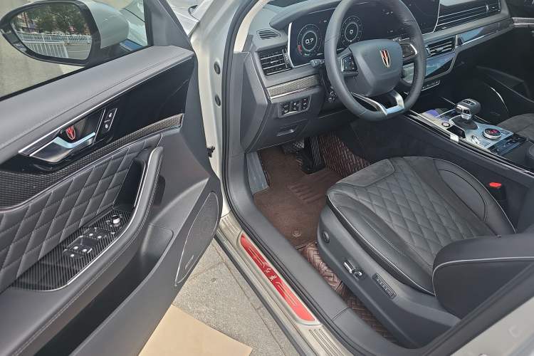 Used Hongqi HS5 2019 2.0T Smart Connect Flagship All-Wheel-Drive Version Interior 2
