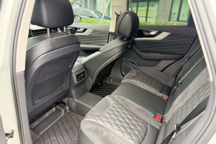 Used Hongqi HS5 2019 2.0T Smart Connect Flagship All-Wheel-Drive Version Interior 2