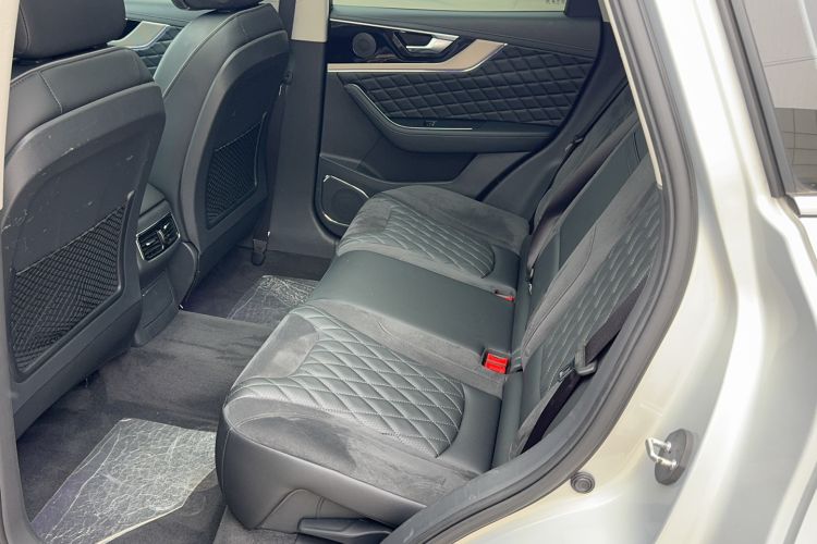 Used Hongqi HS5 2019 2.0T Smart Connect Flagship Edition Interior 3