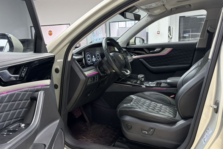 Used Hongqi HS5 2019 2.0T Smart Connect Flagship Edition Interior 3