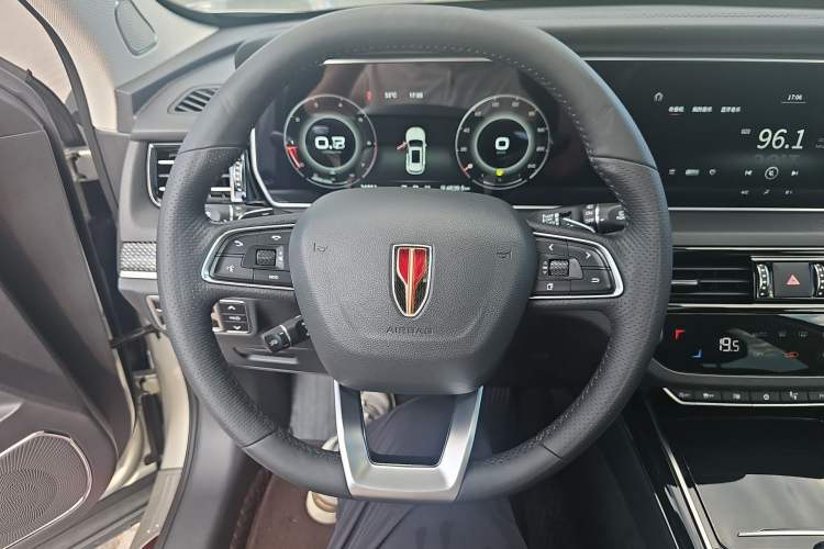 Used Hongqi HS5 2019 2.0T Smart Connect Flagship All-Wheel-Drive Version Interior 4