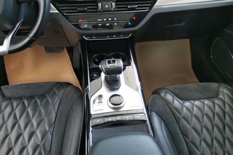 Used Hongqi HS5 2019 2.0T Smart Connect Flagship All-Wheel-Drive Version Interior 5