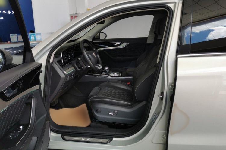 Used Hongqi HS5 2019 2.0T Smart Connect Flagship All-Wheel-Drive Version Interior 6