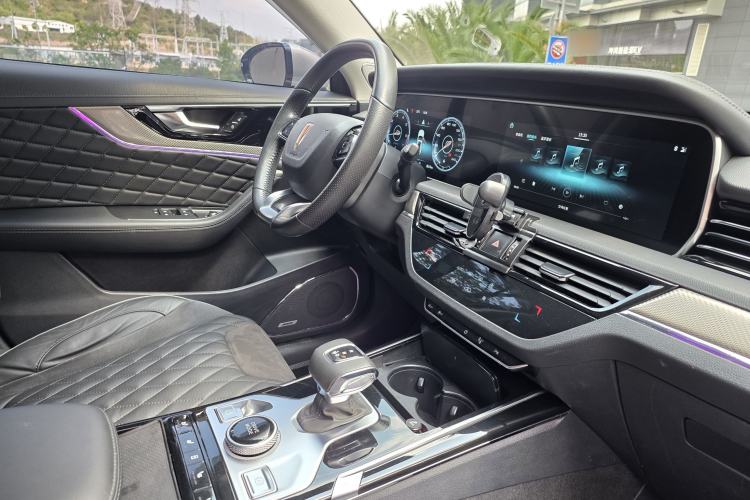 Used Hongqi HS5 2019 2.0T Smart Connect Flagship All-Wheel-Drive Version Interior 7