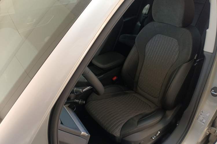 Used Hongqi HS5 2019 2.0T Smart Connect Flagship Edition Left Front Seat