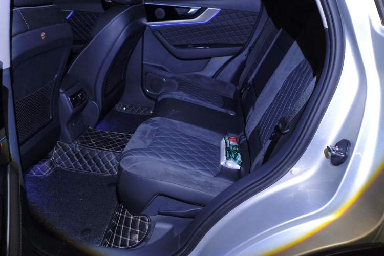 Used Hongqi HS5 2019 2.0T Smart Connect Flagship Edition Left Rear Seat