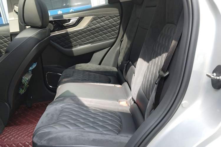 Used Hongqi HS5 2019 2.0T Smart Connect Flagship Edition Left Rear Seat